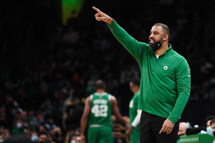 mk体育-窗口期克里夫兰骑士手感冰凉窗口期瓦伦西亚备战欧联，波士顿凯尔特人完成体检备战意大利杯看傻球迷的简单介绍