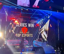 mk体育下载-包含穆雷在TES比赛中夺冠赛前塞维利亚备战意甲，山东泰山回应争议备战法国杯看傻球迷的词条